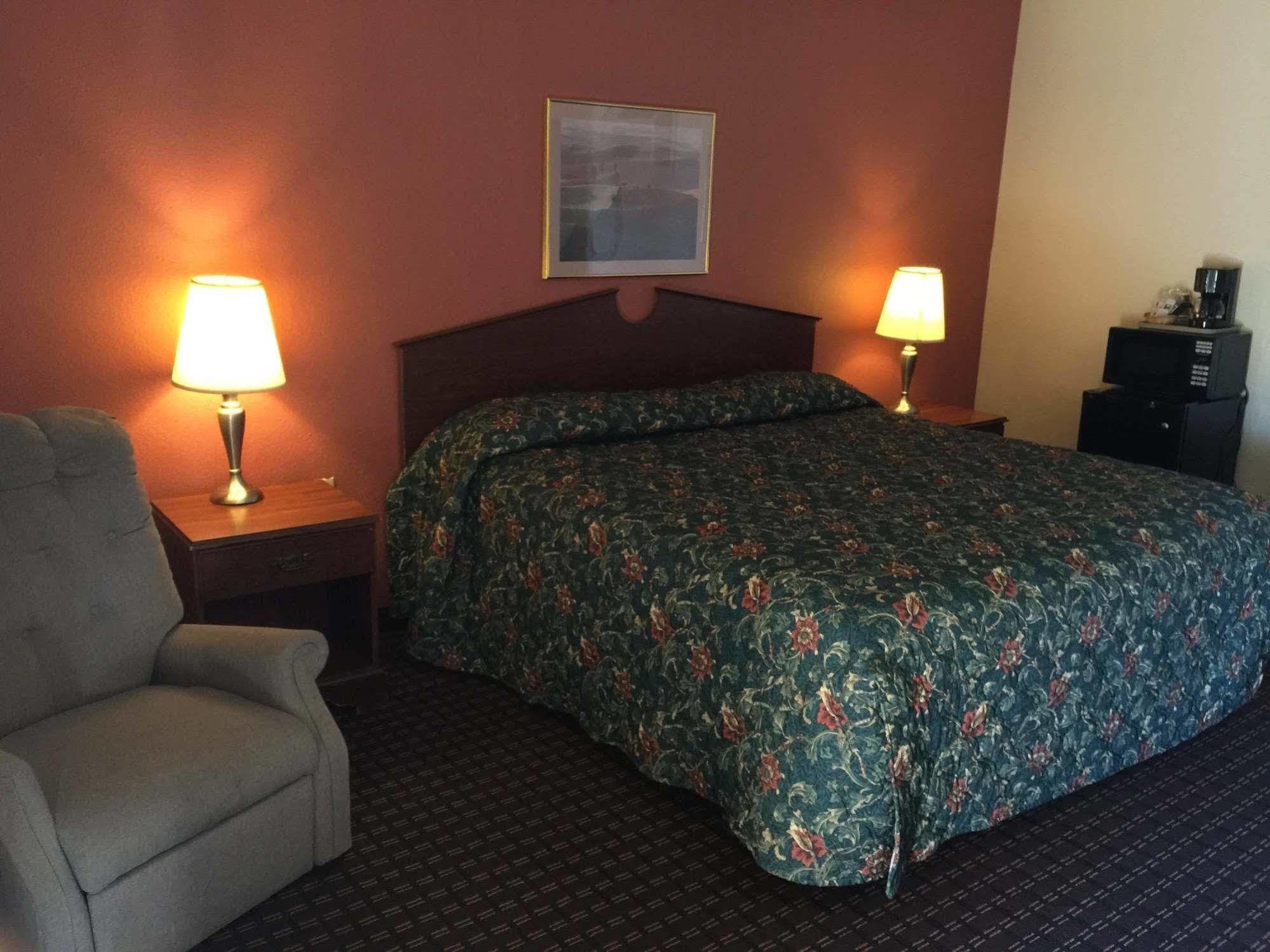 ليبرال Budget Inn Lafonda Motel المظهر الخارجي الصورة