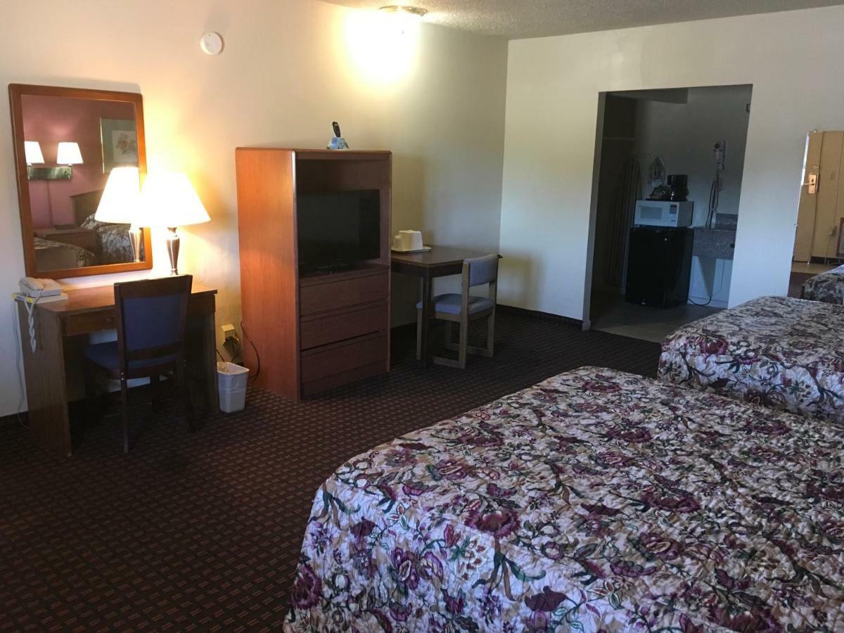 ليبرال Budget Inn Lafonda Motel المظهر الخارجي الصورة