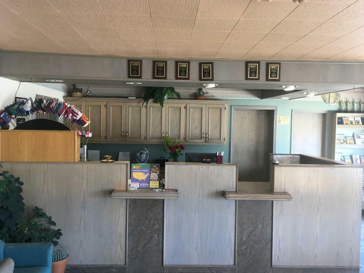 ليبرال Budget Inn Lafonda Motel المظهر الخارجي الصورة